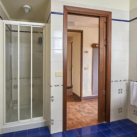Villa Boscarello 27 *